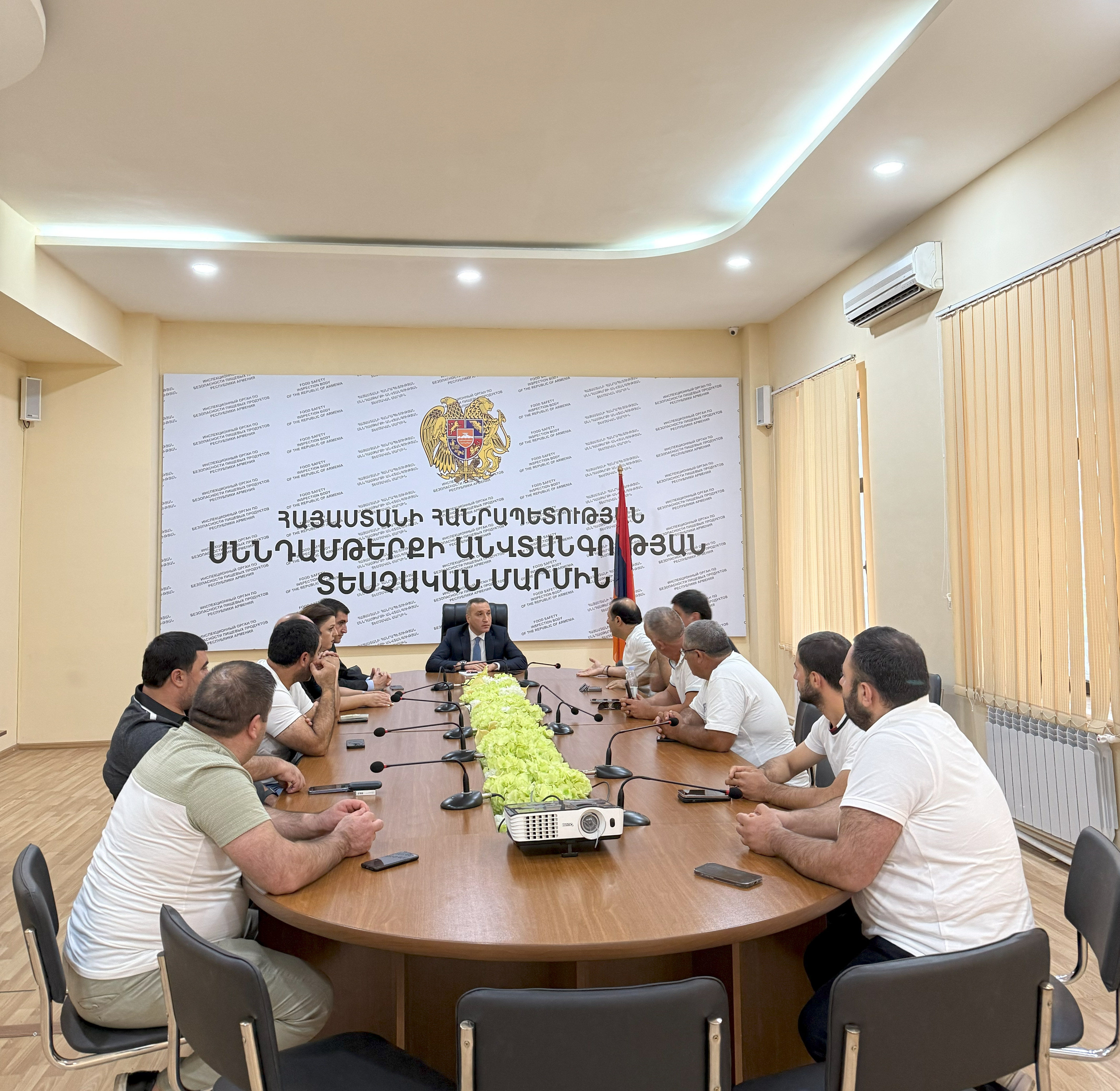 ՏԵՍՉԱԿԱՆ ՄԱՐՄՆԻ ՂԵԿԱՎԱՐՆ ԸՆԴՈՒՆԵԼ Է ԳՈՒՄ-Ի ՇՈՒԿԱՅԻ ՄՍԱՎԱՃԱՌՆԵՐԻՆ
